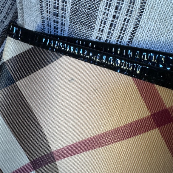 Burberry Nova Check Large Nickie Tote - Picture 3 of 10